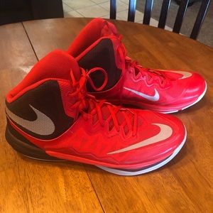 Nike Men’s Basketball Shoes Size 13